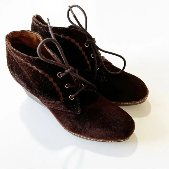 Naturalizer‎ Kaitlyn Brown Suede Wedge Bootie Women’s Size 9 Autumn in New York - Picture 11 of 12